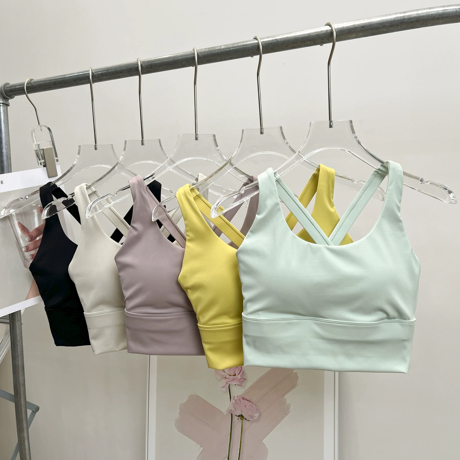 Shockproof Running & Yoga Bra  - đánh giá và giá Plunge Bra Push Up